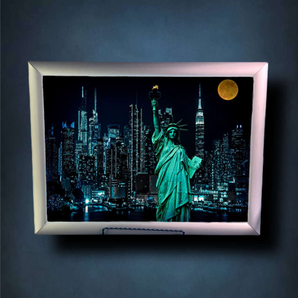 Lady Liberty Lightbox Frame