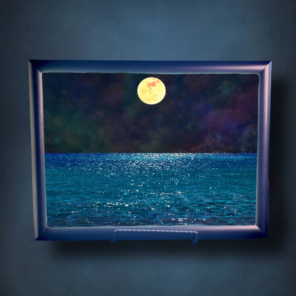 Utopia Lightbox Frame